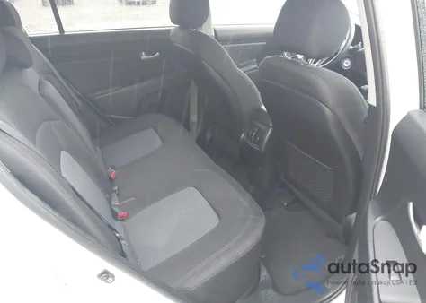 2016 Kia Sportage Lx z USA, uszkodzony, nr VIN KNDPBCAC6G7812357